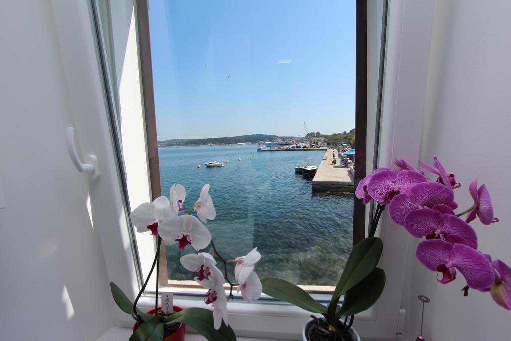 Apartment Edi Ровинь Экстерьер фото